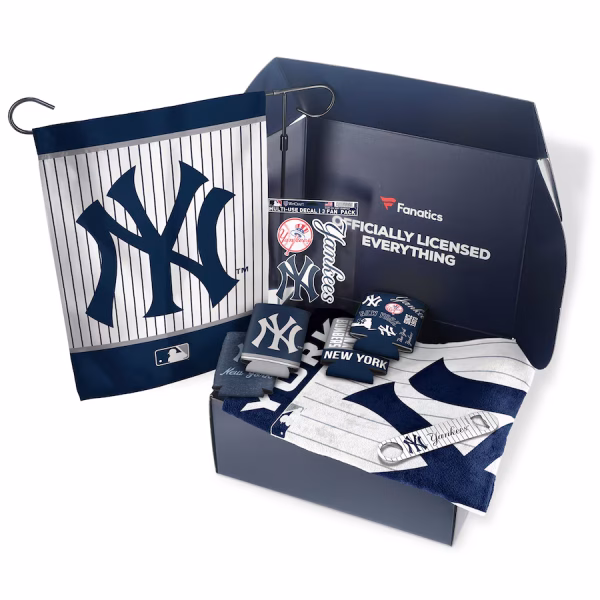 New York Yankees Tailgate Game Day Essentials Gift Box